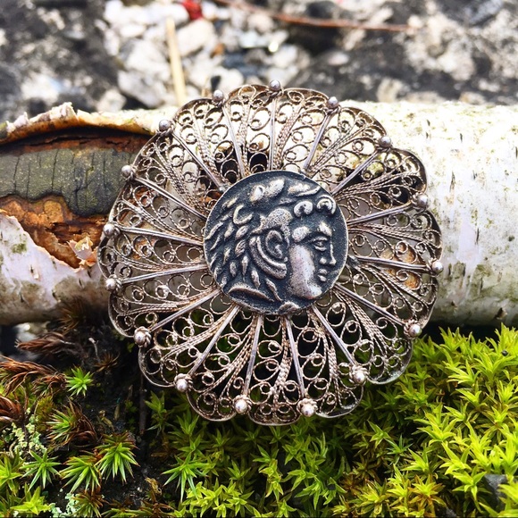 Vintage Jewelry - Vintage 800 silver filigree Roman coin brooch Vintage Jewelry - Vintage 800 silver filigree Roman coin brooch